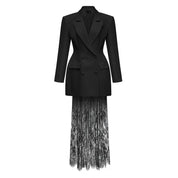 Conjunto Blazer Transpassado e Saia Evasê em Renda Trabalhada