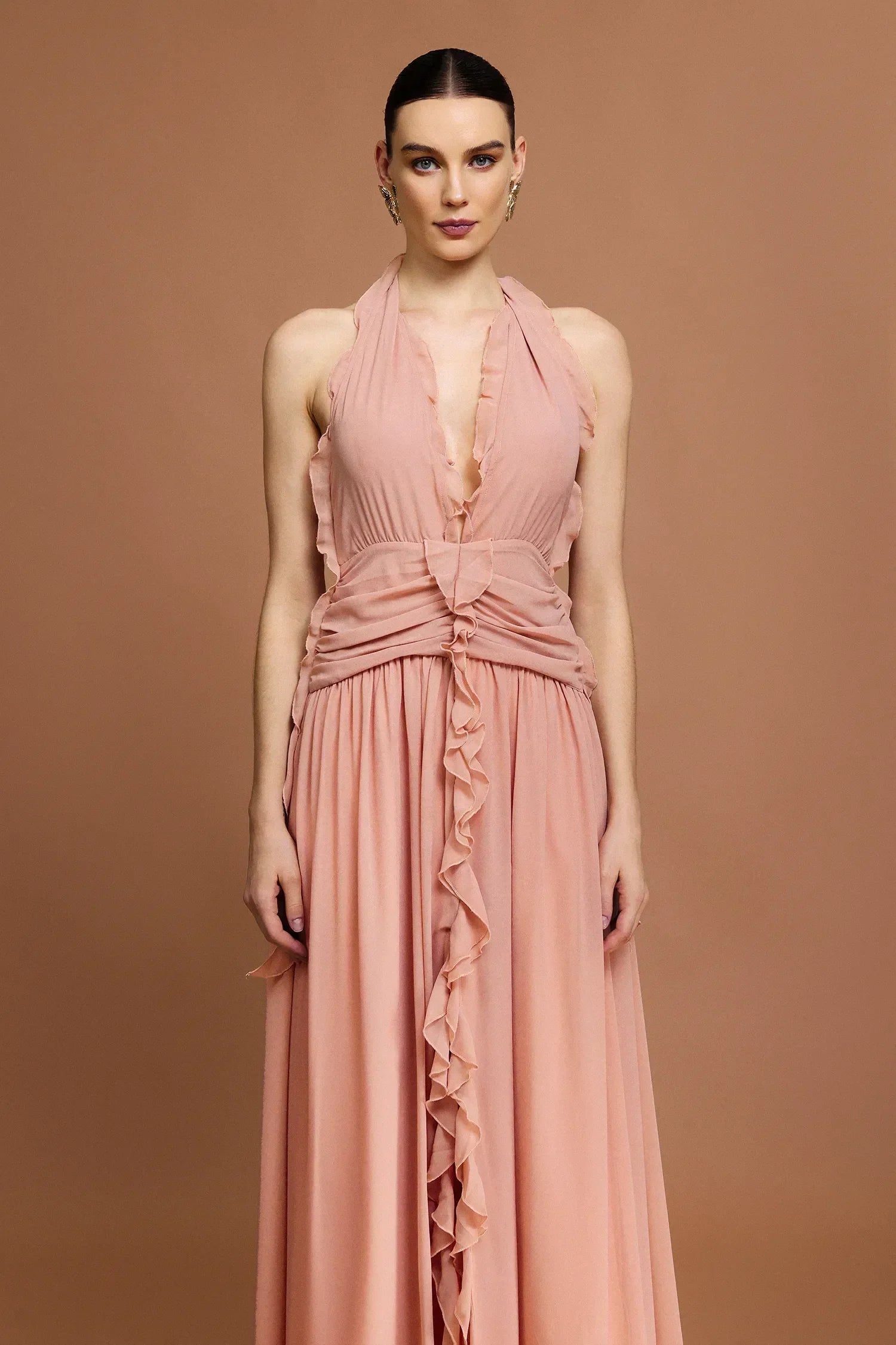 Vestido Longo Rosa com Decote V, Costas Abertas e Acabamento Floral