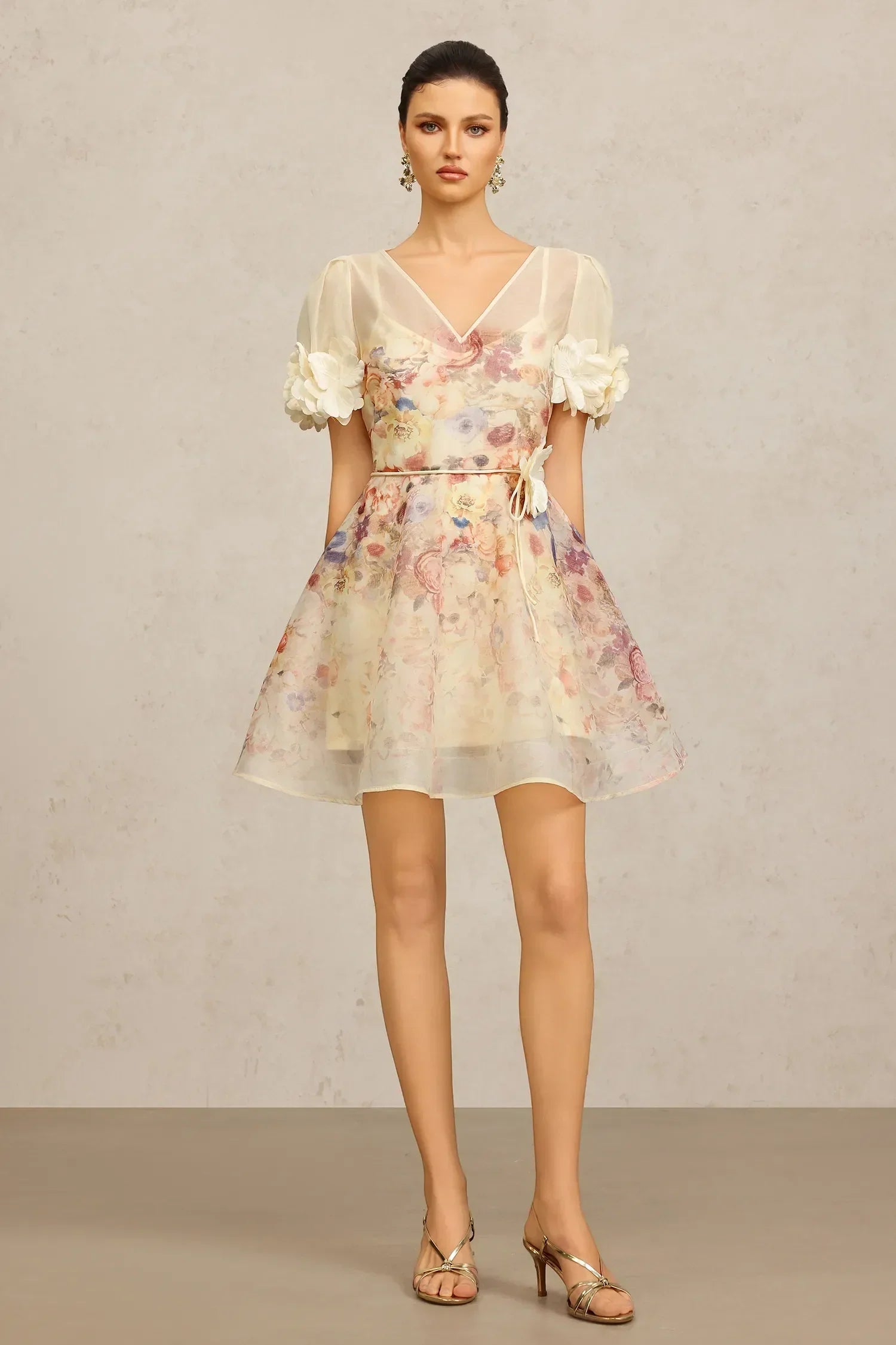 Vestido A-Line Lavanda com Estampa Floral Wisteria e Cintura Marcada