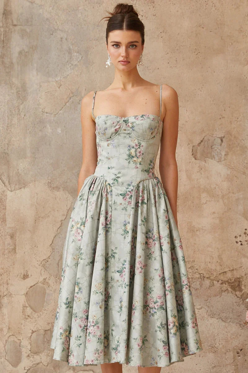 Vestido Estampado com Modelagem Slim e Cintura Definida