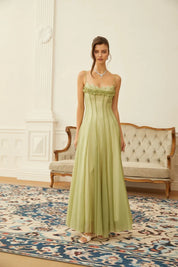 Vestido Longo com Corpete Detalhes em Tule e Franzido