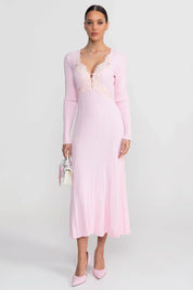 Letícia | Vestido Midi Canelado Rosa com Detalhes em Renda