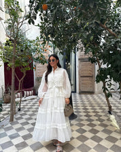Valentina | Vestido Longo em Renda Artesanal com Aplicação de Pérolas
