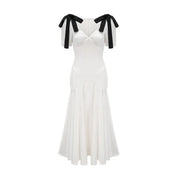 Vestido Longo Elegante  Laços e Decote em V