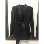 Blazer Estruturado com Lapela Xale e Cinto - Elegância Atemporal