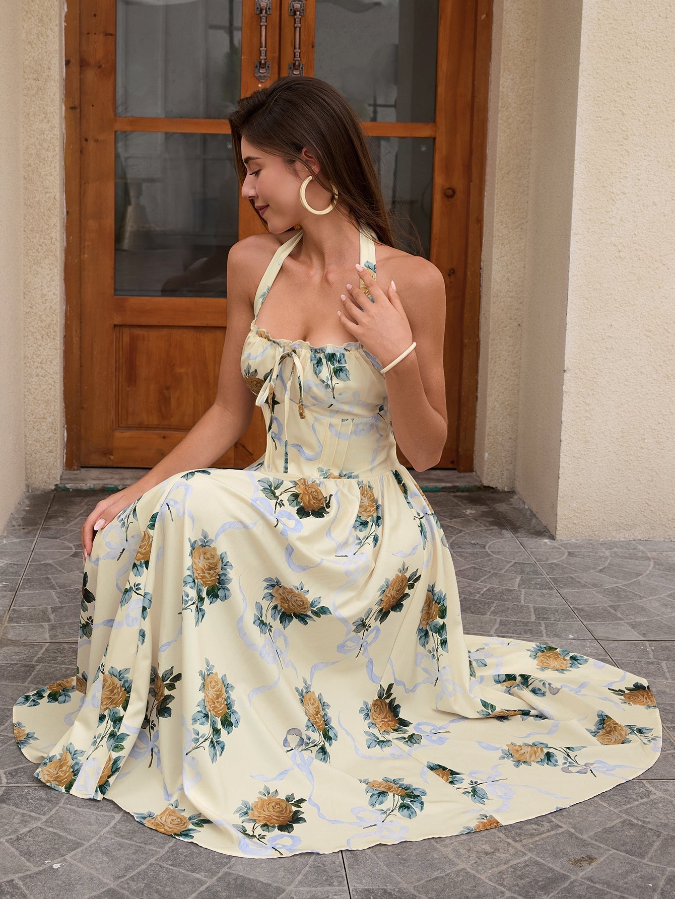 Benedita | Vestido Midi Floral com Alças Finas, Costas Abertas e Saia Rodada