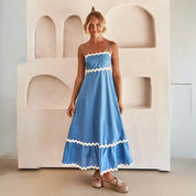 Lila | Vestido Midi Azul com Bordado Guipir e Tomara que Caia