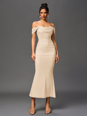 Brunilda | Vestido Midi Chocolate com Ombros Caídos e Franzido