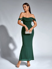 Brunilda | Vestido Midi Chocolate com Ombros Caídos e Franzido