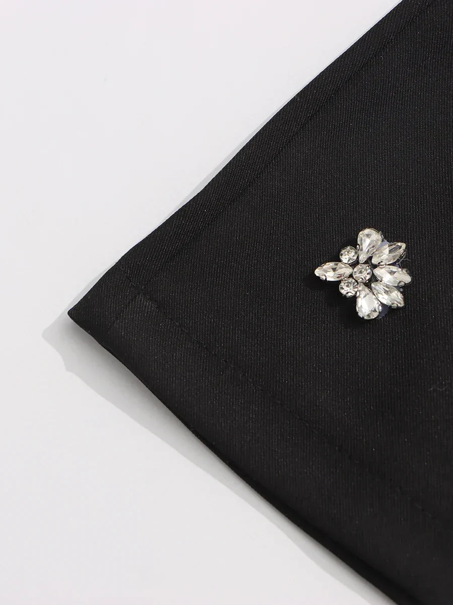 Conjunto de Alfaiataria Escultural com Blazer e Calça com Cristais