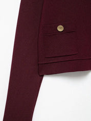 Conjunto Luxo Vermelho em Malha de Alta Densidade – Cardigã e Saia