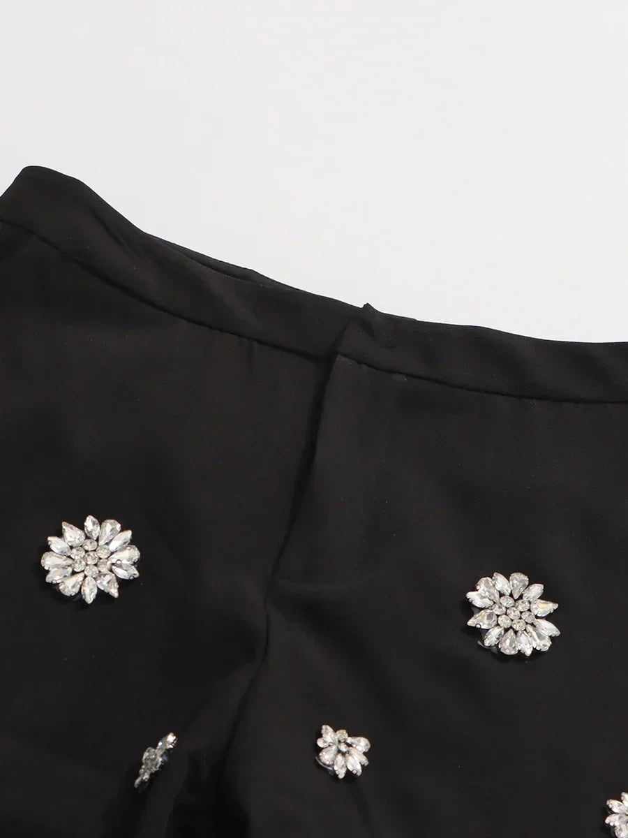 Conjunto de Alfaiataria Escultural com Blazer e Calça com Cristais
