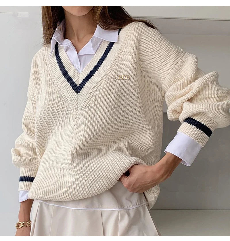 Suéter CHCH Feminino Elegance — Tricot Refinado com Design Atemporal para Looks Sofisticados