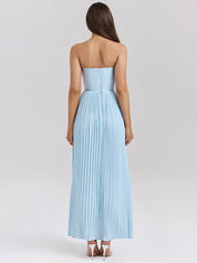 Vestido Longo Design de Espartilho, Saia Plissada e Luxo Moderno