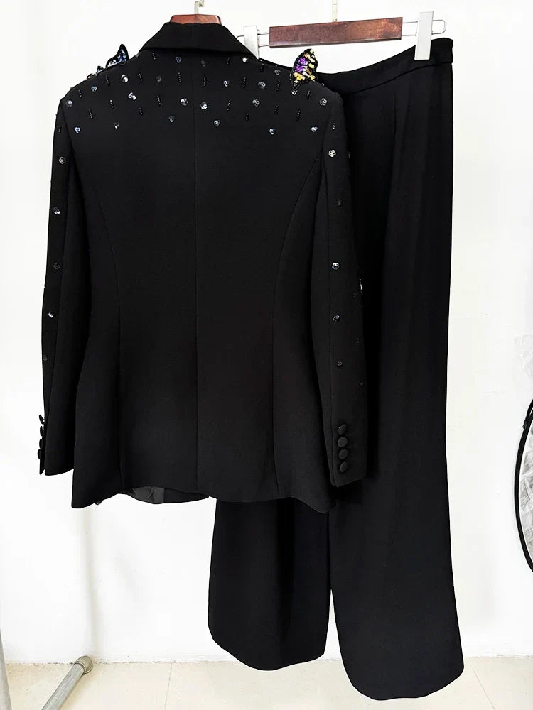 Conjunto Elegante: Blazer com Aplicação 3D e Calça Pantalona