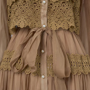Valentina | Vestido Longo em Renda Artesanal com Aplicação de Pérolas