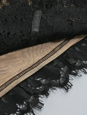 Vestido Longo Escultural com Decote Quadrado e Renda Nobre