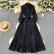 Mariana | Vestido Longo em Renda Patchwork com Botões e Cintura Ajustável
