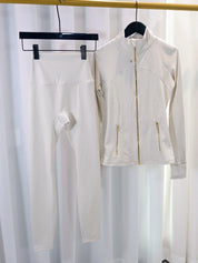 Conjunto Esportivo Feminino com Zíper Dourado e Calça Modeladora