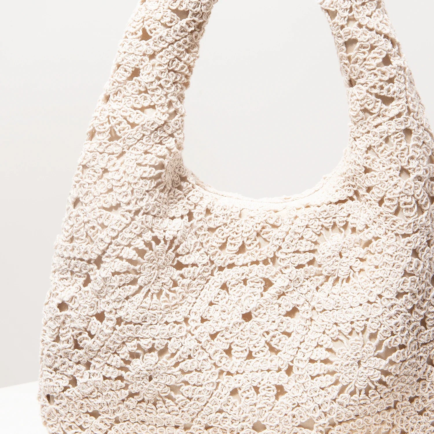 Bolsa de Ombro Trançada Vazado Artesanal – Estilo Premium para Praia e Viagens