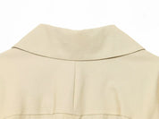 Jaqueta Estilo Bomber com Detalhes Plissados e Abotoamento Simples