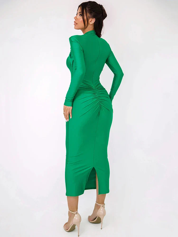 Bianca | Vestido Maxi em Malha com Fivela de Metal e Manga Longa