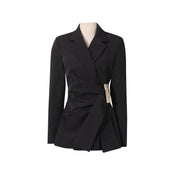Blazer de Alfaiataria e Detalhe de Fivela Lateral - Modelagem Acinturada e Sofisticada