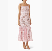 Vestido Longo Sereia em Renda com Recortes Vazados e Alças Delicadas