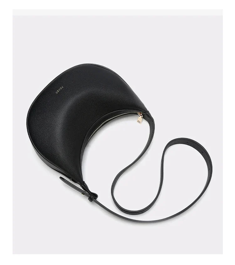 Bolsa  – Modelo Meia-Lua, Estilo Crossbody, Elegante