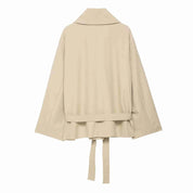 Conjunto Streetwear Elegante: Casaco Estruturado com Cinto e Shorts de Alfaiataria