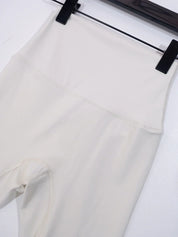 Conjunto Esportivo Feminino com Zíper Dourado e Calça Modeladora