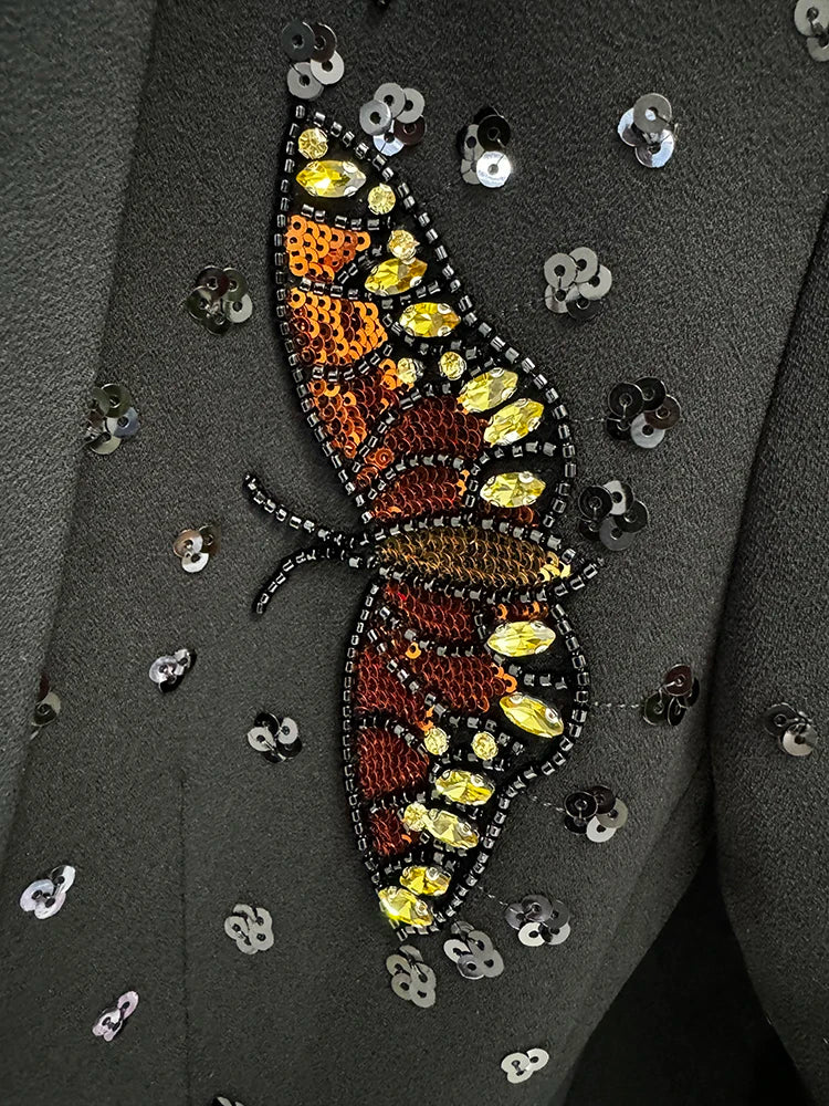 Conjunto Elegante: Blazer com Aplicação 3D e Calça Pantalona