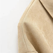 Dandara | Casaco Cropped Bege com Detalhes Vazados e Design Autoral
