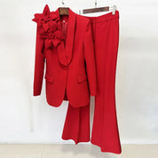 Conjunto de Alfaiataria 2 Peças: Blazer com Aplicação de Flor 3D e Calça