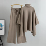Conjunto de Tricô com Gola Alta e Calça Pantalona