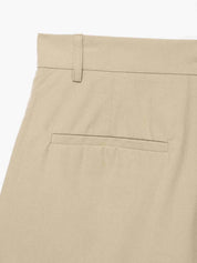 Conjunto Streetwear Elegante: Casaco Estruturado com Cinto e Shorts de Alfaiataria
