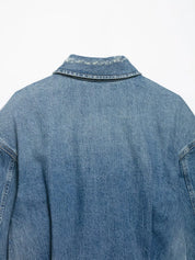 Jaqueta Curta Escultural em Denim com Silhueta Ampla e Fechamento em Zíper
