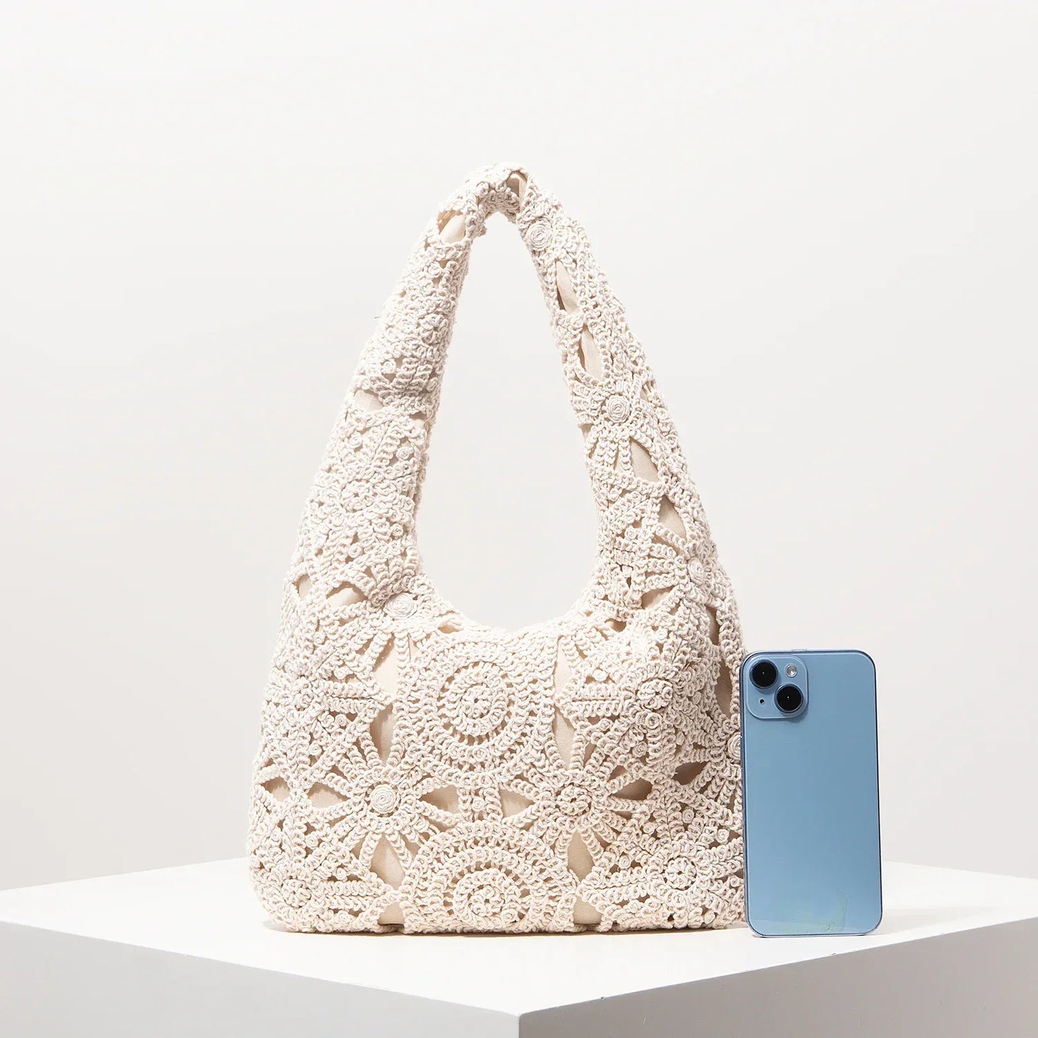 Bolsa de Ombro Trançada Vazado Artesanal – Estilo Premium para Praia e Viagens