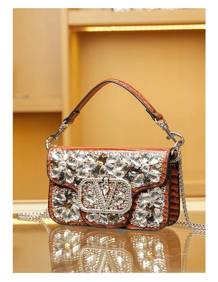 Bolsa Clutch Elegante com Pedrarias Bordadas à Mão