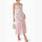 Vestido Longo Sereia em Renda com Recortes Vazados e Alças Delicadas