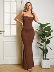 Rafaela | Vestido Longo Nude Franzido com Corte Sereia