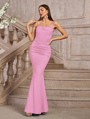 Rafaela | Vestido Longo Nude Franzido com Corte Sereia