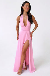 Clarisse | Vestido Longo Rosa com Decote Halter Profundo e Fenda Alta