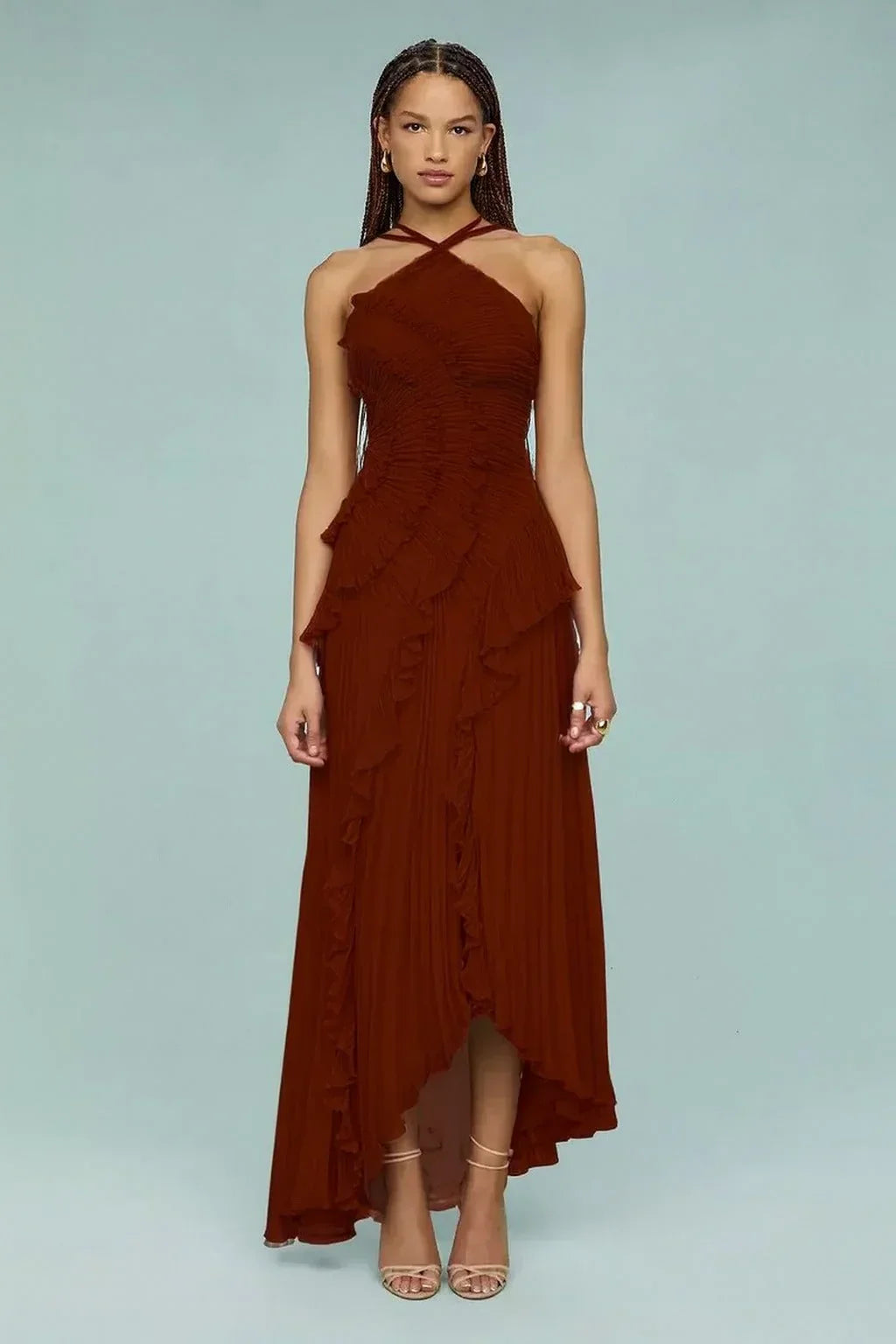 Salomé | Vestido Longo Rosa Antigo em Renda com Babados Assimétricos e Barra Irregular