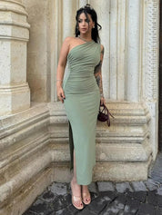 Nádia | Vestido Midi Franzido com Ombro Único e Drapeado Lateral