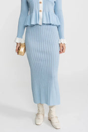 Conjunto Tricô de Duas Peças: Casaco com Peplum e Saia Sereia Midi