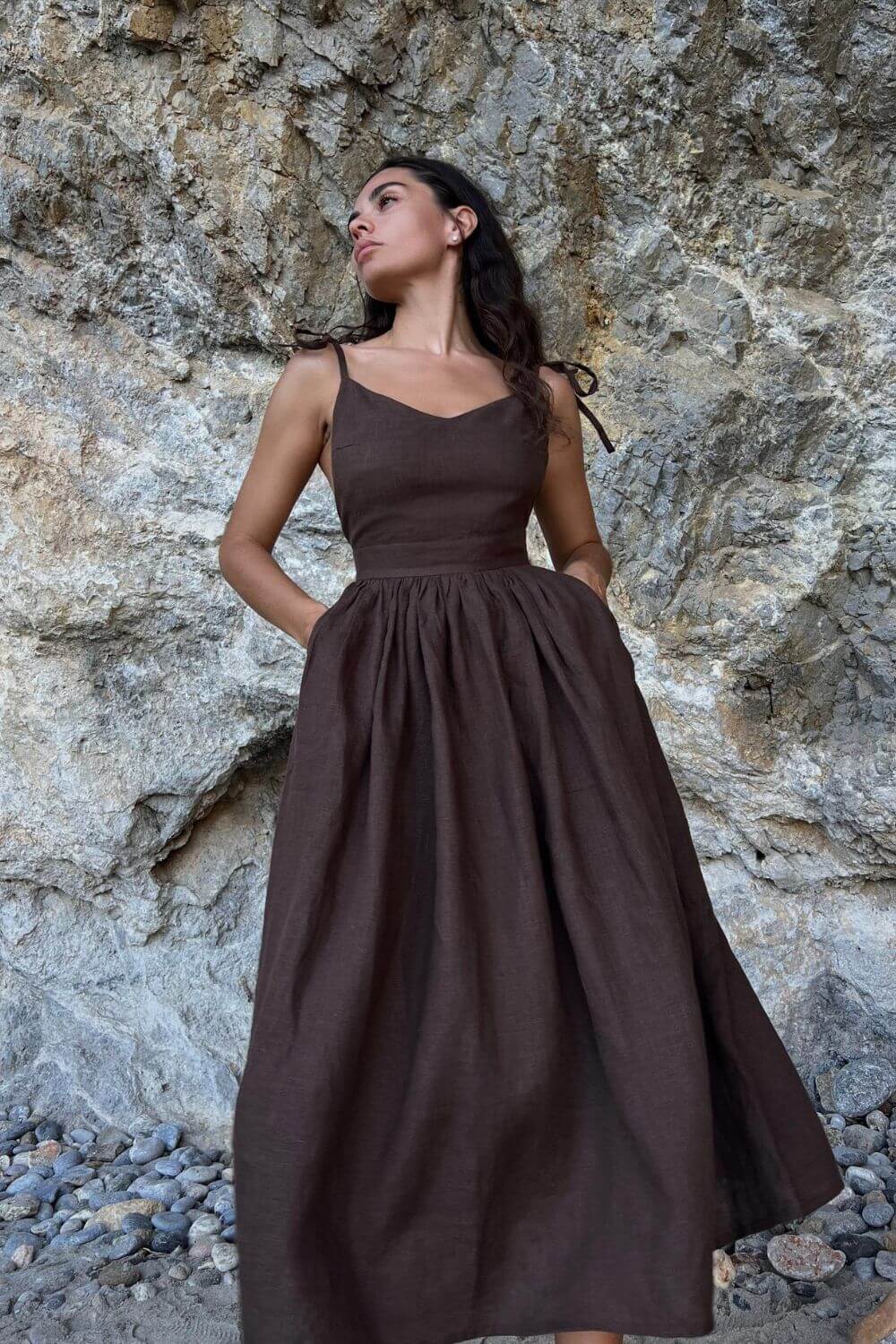 Dandara | Vestido Midi em Algodão com Franzido no Busto e Alça Ajustável