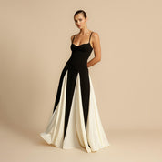 Romana | Vestido Longo Preto e Off-White com Painéis e Alça Ajustável