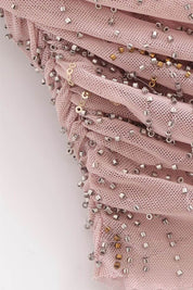 Rose | Vestido Mini em Renda Rosê com Cowl Neck e Bordado Sutil