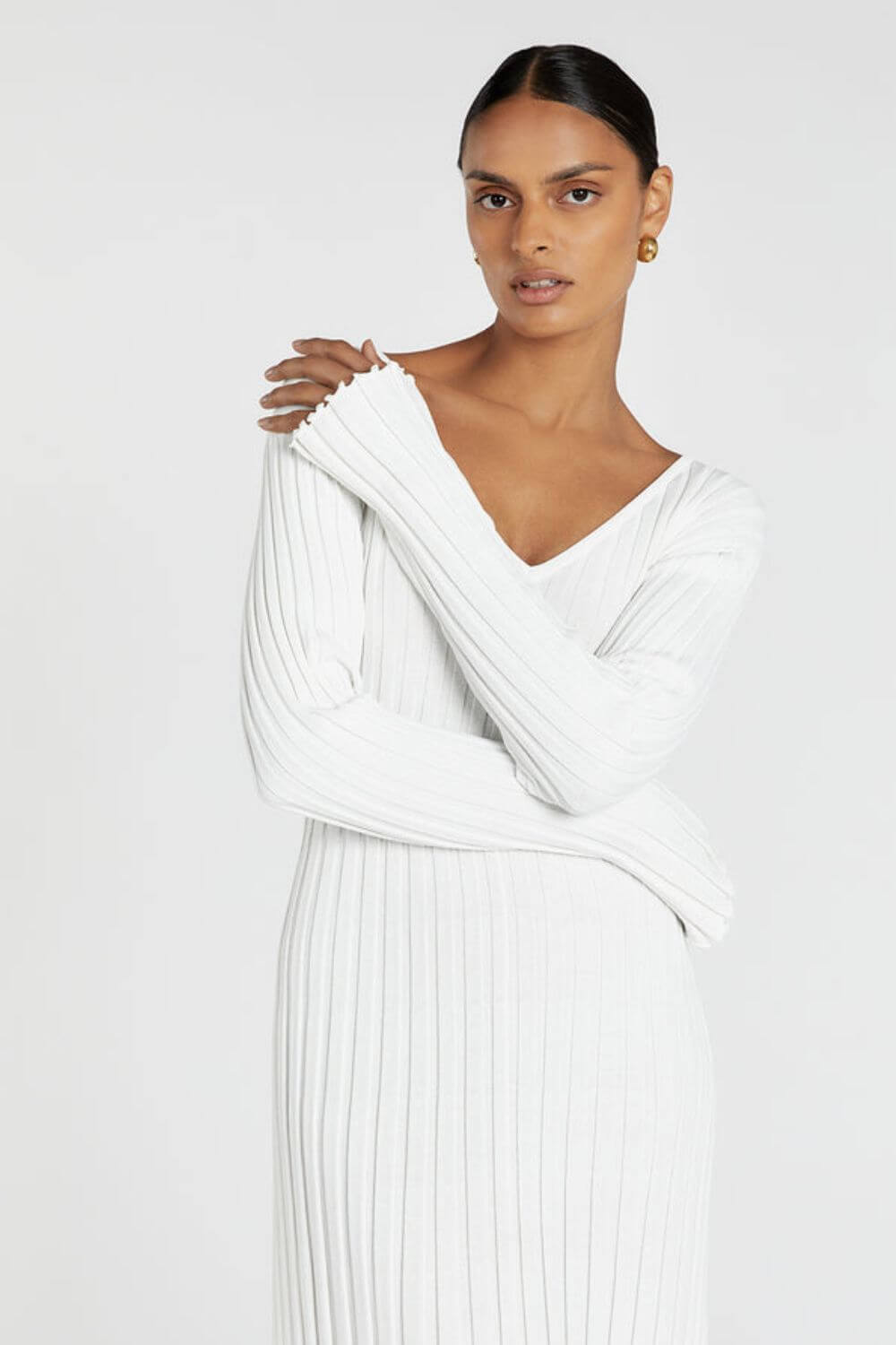 Marta | Vestido Longo em Tricô com Decote em V e Manga Longa